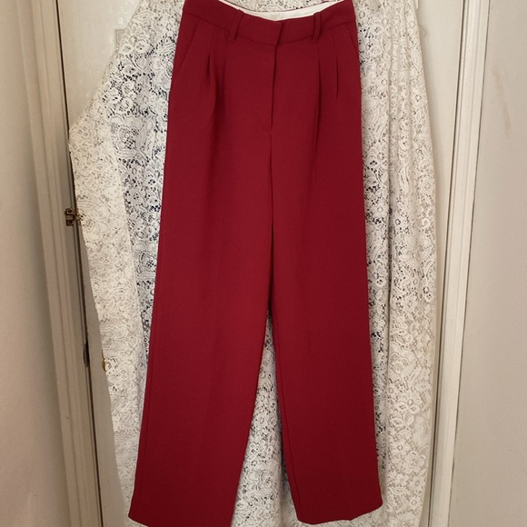 Pants - WILFRED The effortless pant Chic Red High-Waisted Trousers